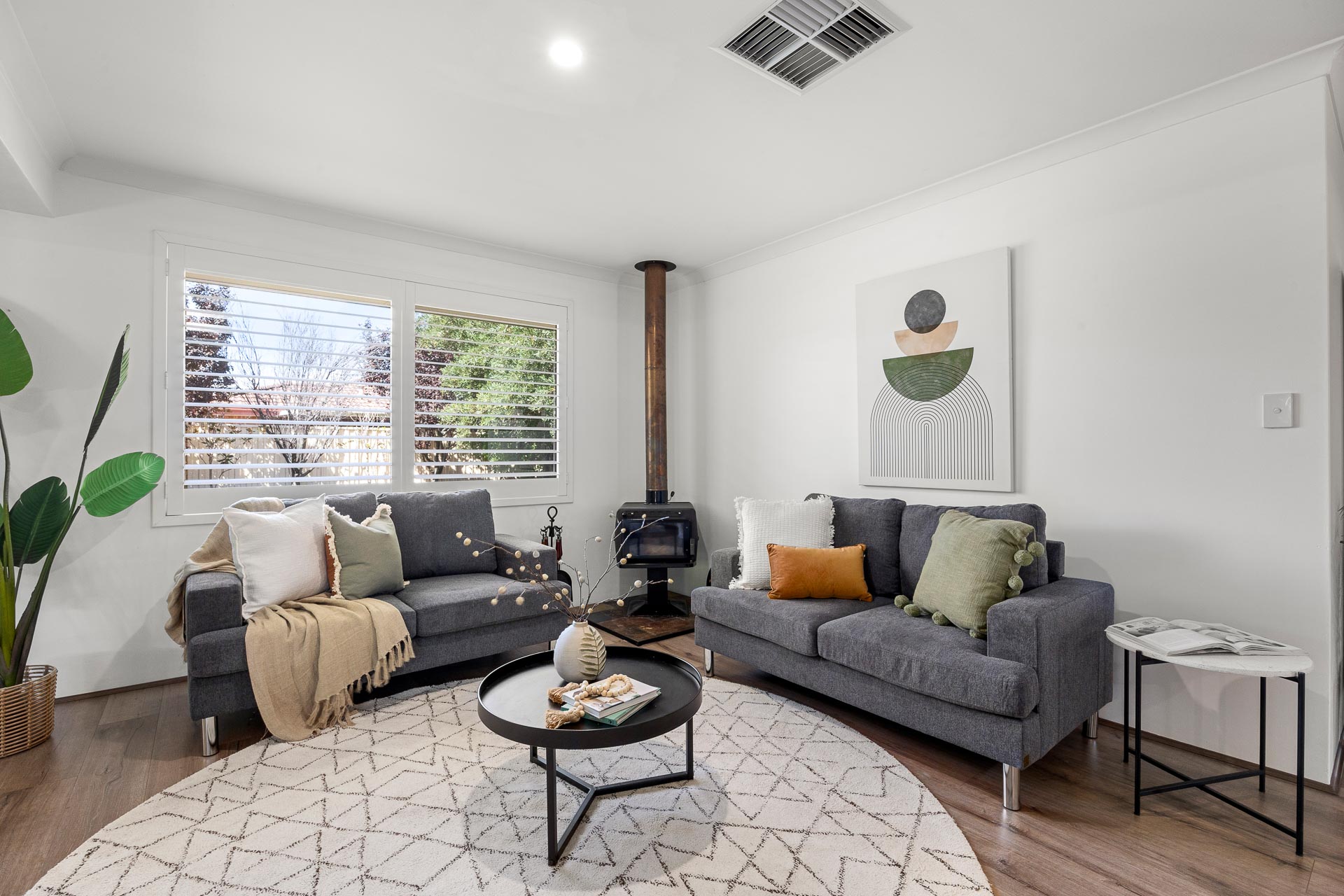 Living room 16 Gentle Circle, South Guildford For Sale by Rume Gould
